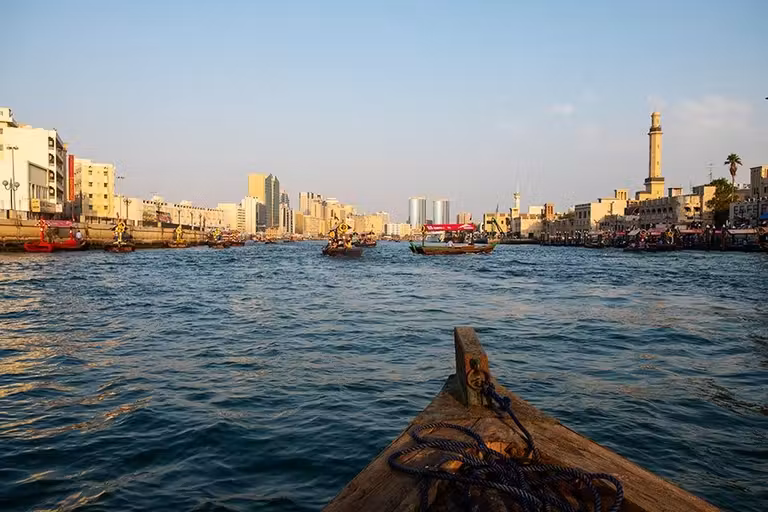 abra de dubai, paseo por el canal dubai