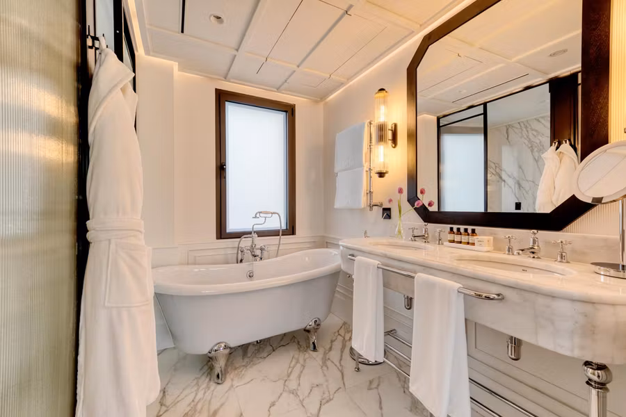 Bless your divinity Suite