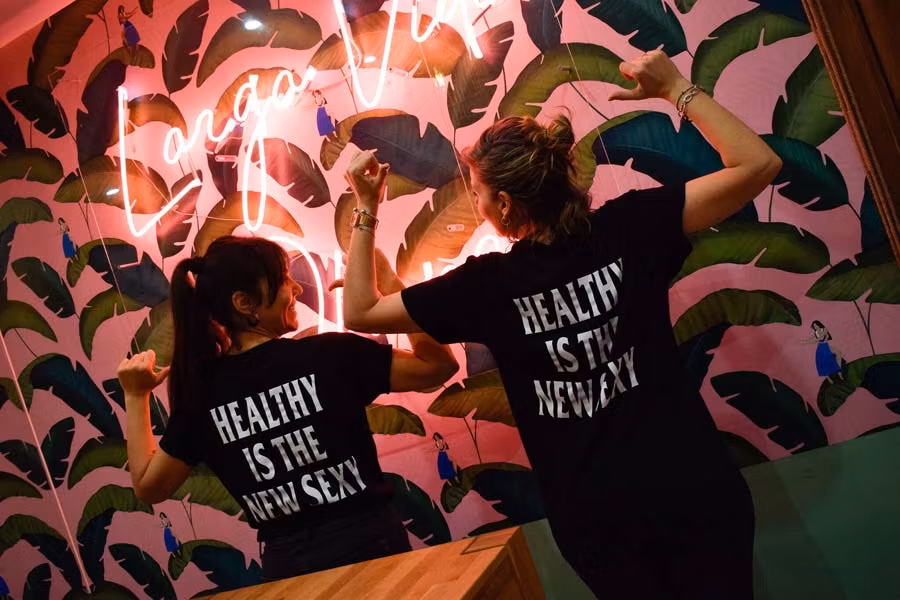 restaurante amigas chueca, restaurante hawaiano madrid, poke madrid