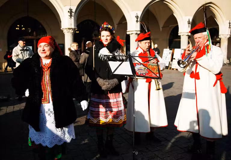 musico tatra, mercadillo navidad, mercadillo cracovia