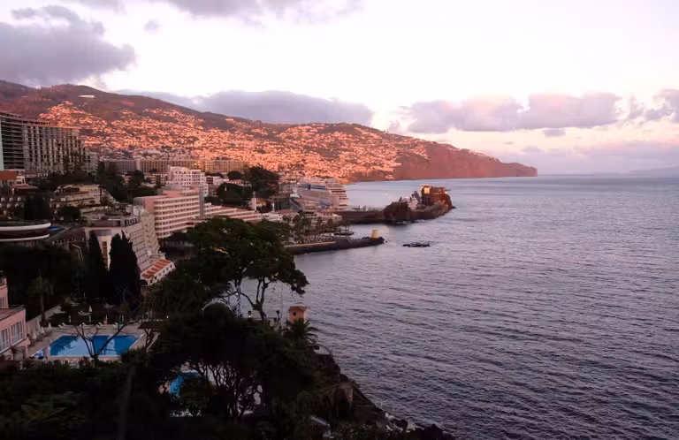vistas hotel reids palace, hotel reids palace madeira, hotel mujeres madeira