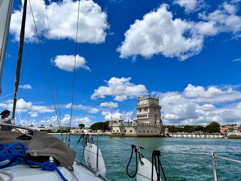 Paseo en barco por Lisboa