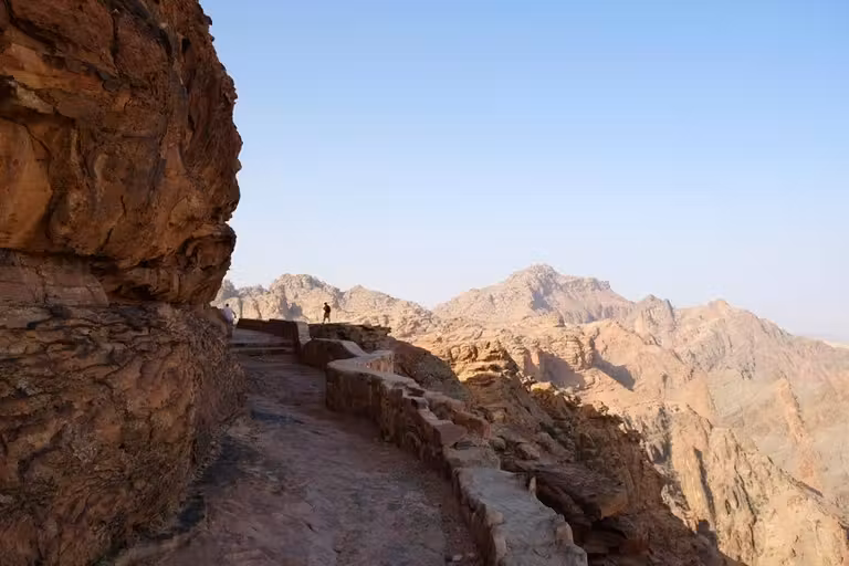 sendero caminata a petra