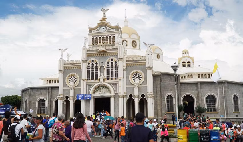 Basílica de los Ángeles, en Cartago, Costa Rica
