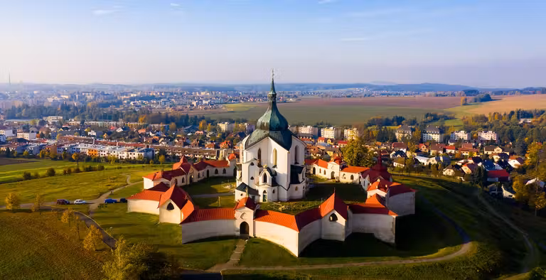 La iglesia en forma de estrella de Moravia, un enigma en el corazón de Chequia