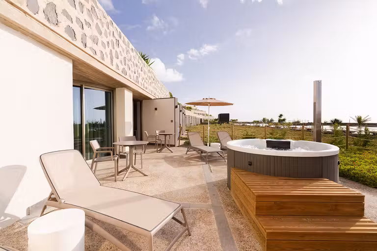 Terraza privada de una suite.