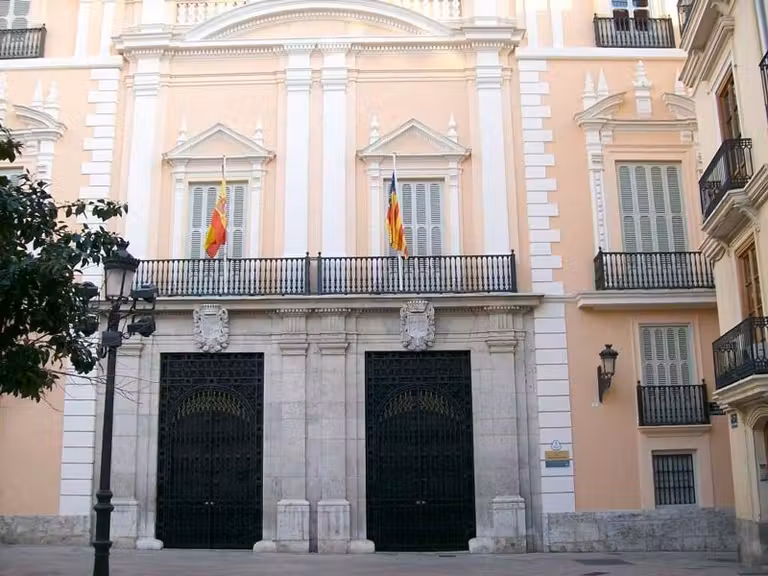 Entrada al Museo Histórico Municipal.