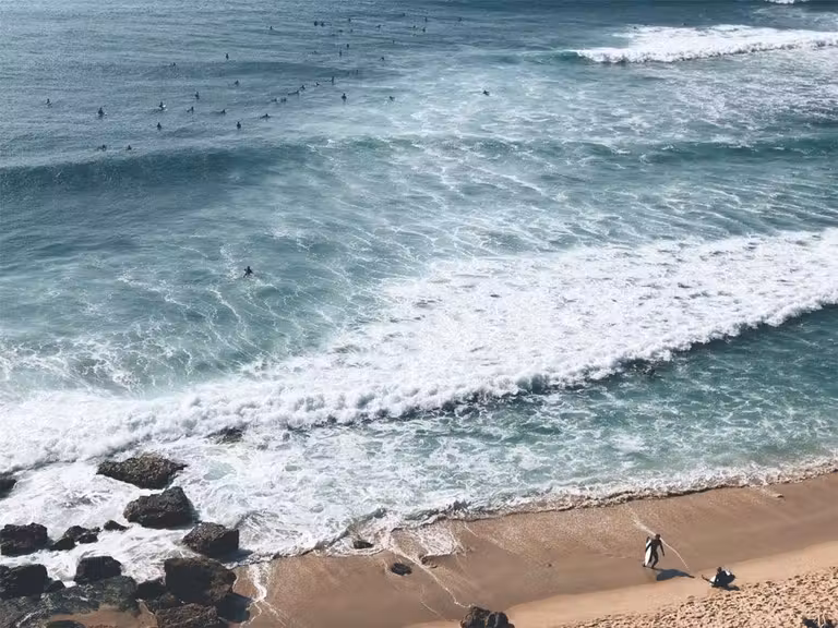 Surfistas en Ericeira.