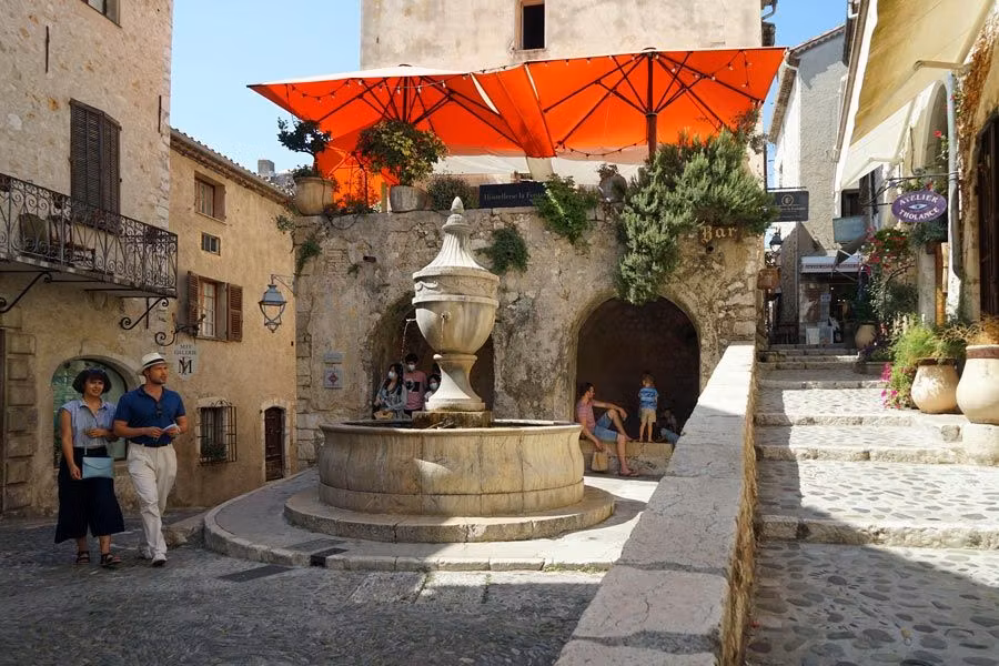 saint paul de vence costa azul con amigas