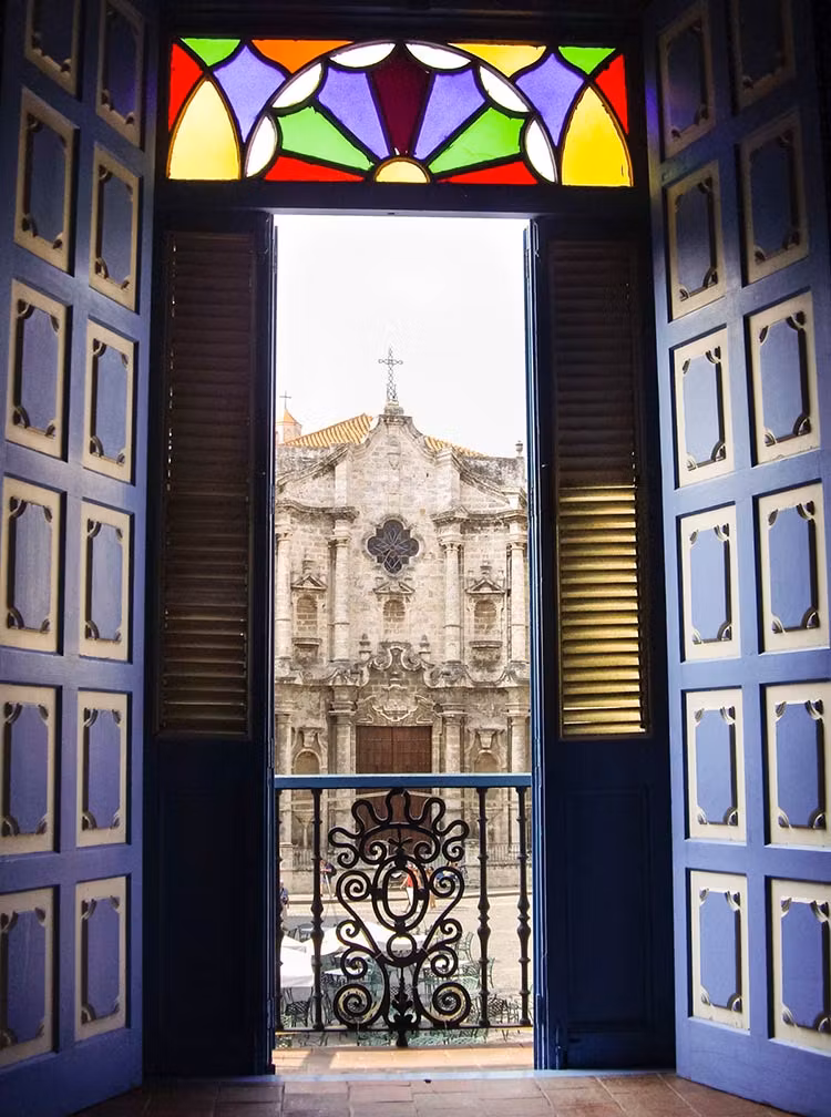 Catedral de La Habana desde el Museo Colonial.