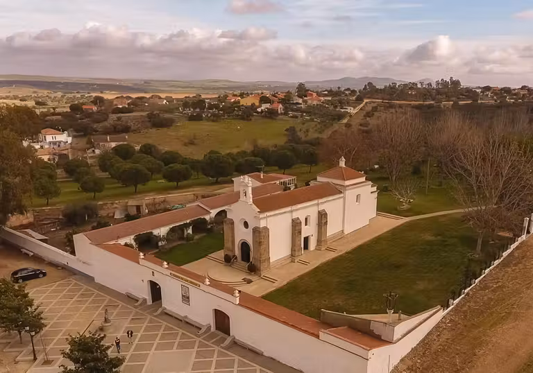 Ermita de la Virgen de las Cruces, en San Benito.