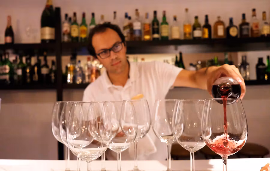 Cata de vinos en el hotel Tivoli Evora Ecoresort.