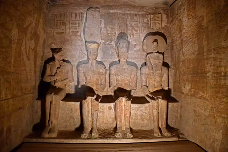 santasanctórum de Abu Simbel