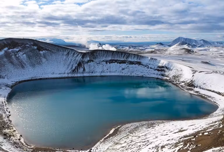 Lago Mývatn, una visita esencial en el itinerario de Hurtigruten en Islandia.