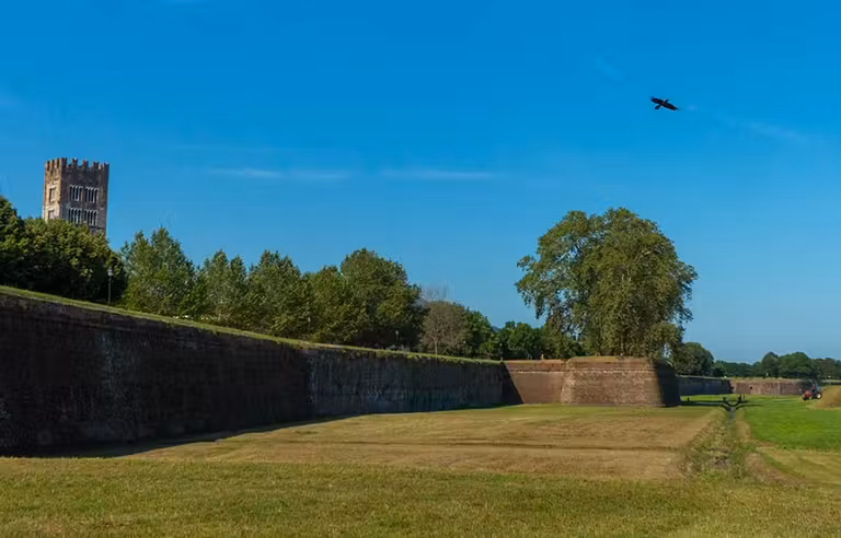 muralla medieval de lucca