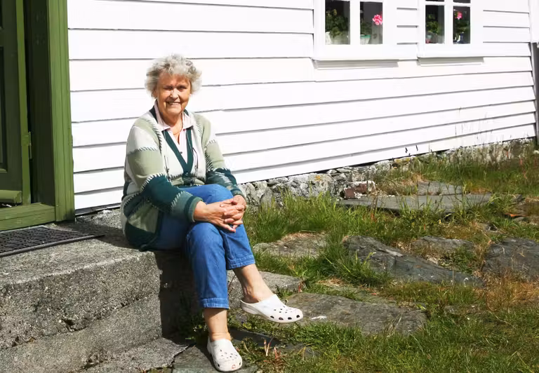 Ingrid del Hotel Kultur -Hotell de la isla de Rovaer de Noruega