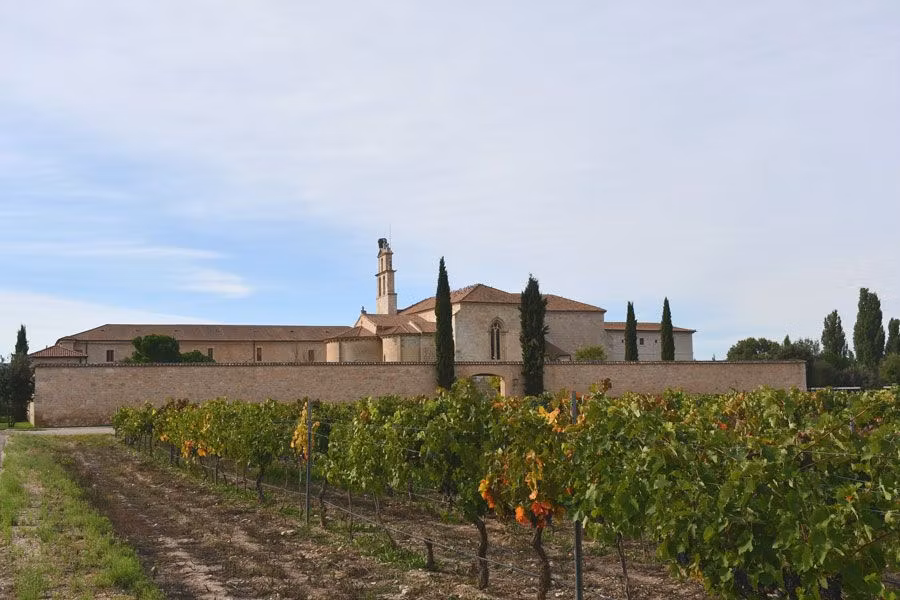 bodega Abadía Retuerta con el hotel Le Domaine