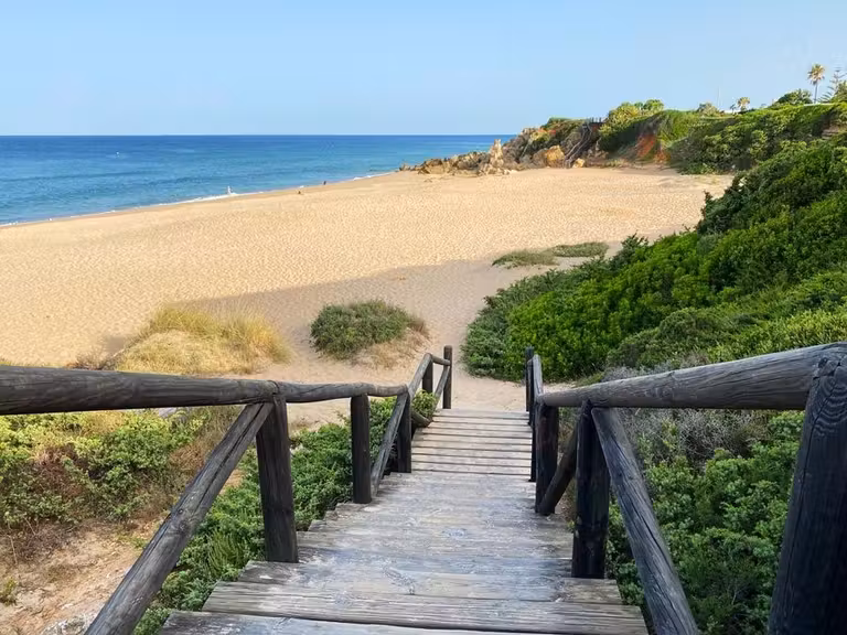 cala encendida en conil de la frontera