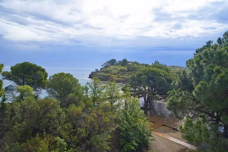 Panorámica del sitio protegido Anse de Paulilles