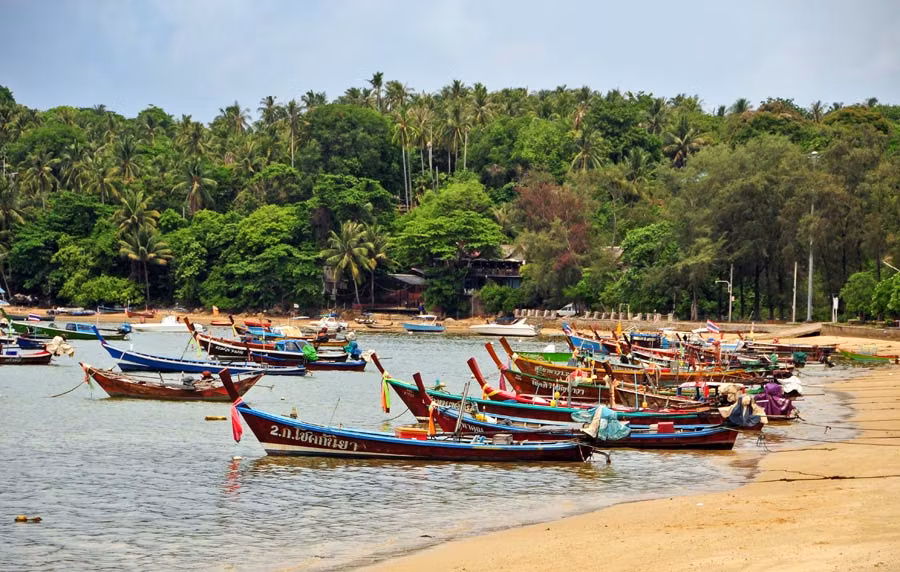 playa rawai, viaje a phuket con amigas