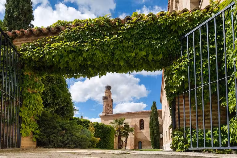 Vista exterior del antiguo convento de Sancti Spiritus.