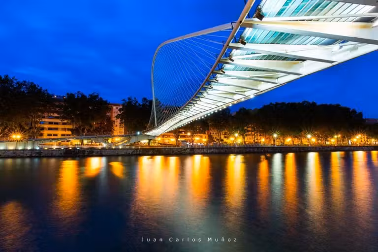 Zubizuri bridge. Bilbao, Bizkaia, Basque Country, Spain, Europe