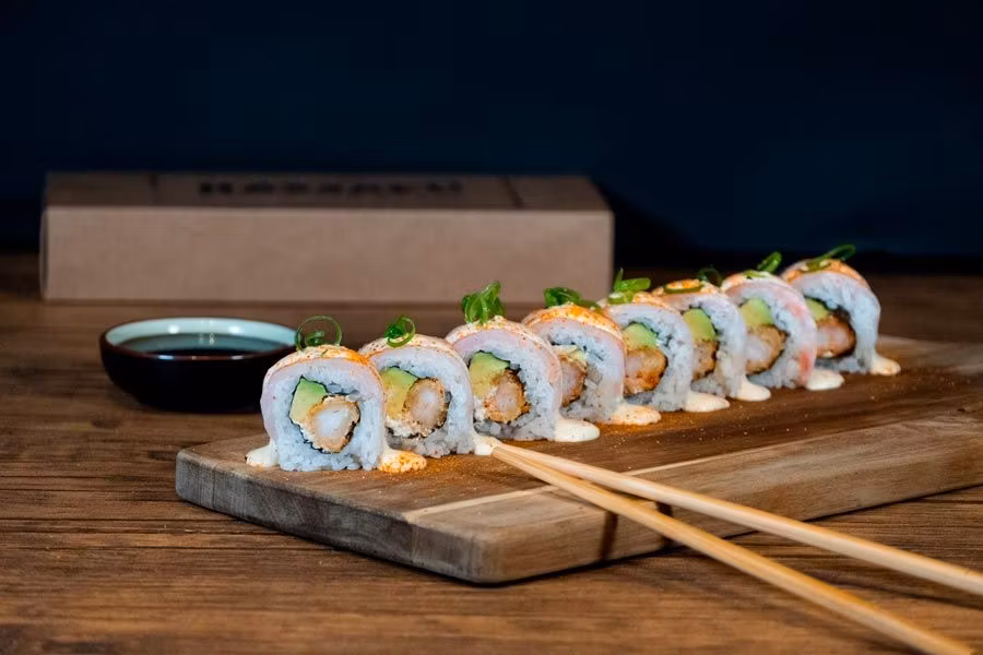uramaki acebichado del restaurante hasaku
