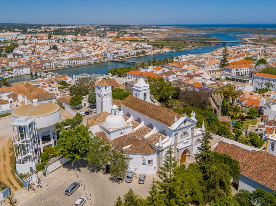 Iglesia de Santa Maria do Castelo.