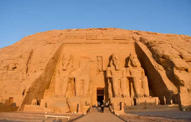 fachada de Abu Simbel
