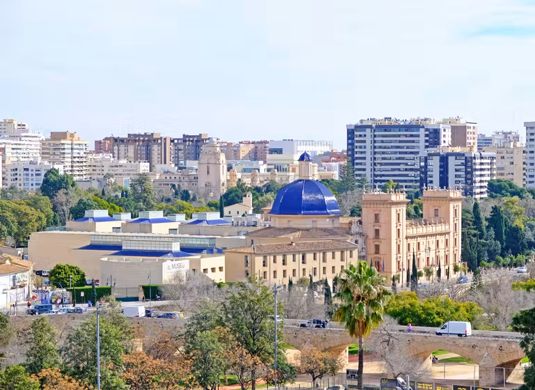 Museo de Bellas Artes, frente a los Jardines del Turia. © Susana García
