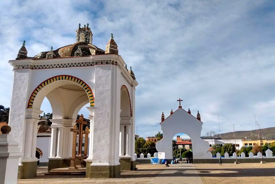 basilica virgen de copacabana, lago titicaca