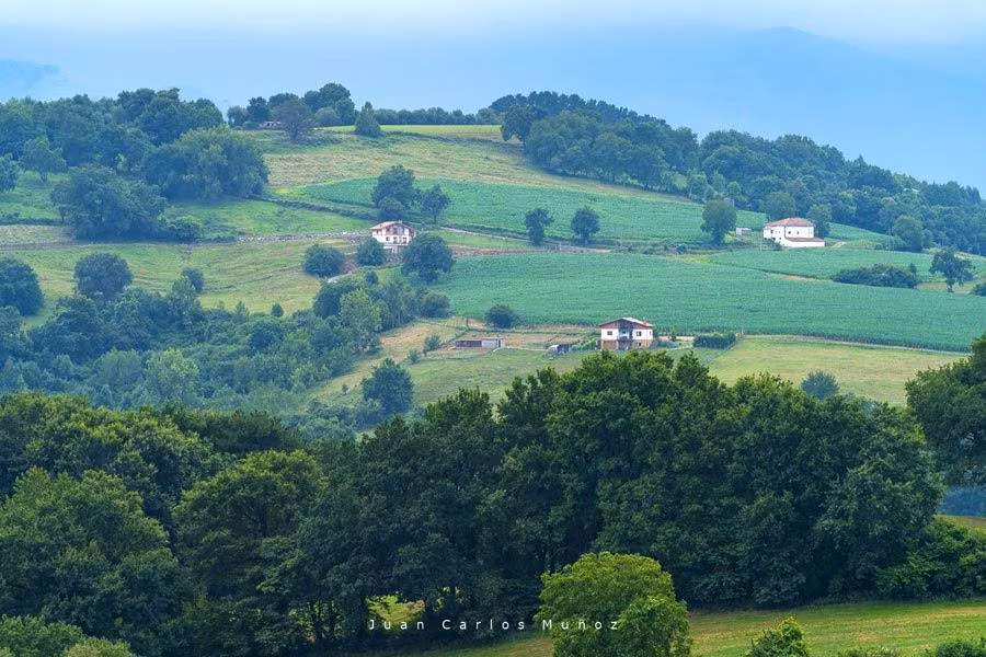 caserios valle de karrantza