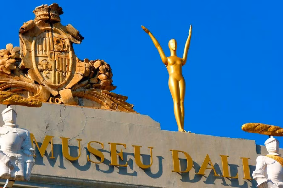 teatro museo dali de figueres