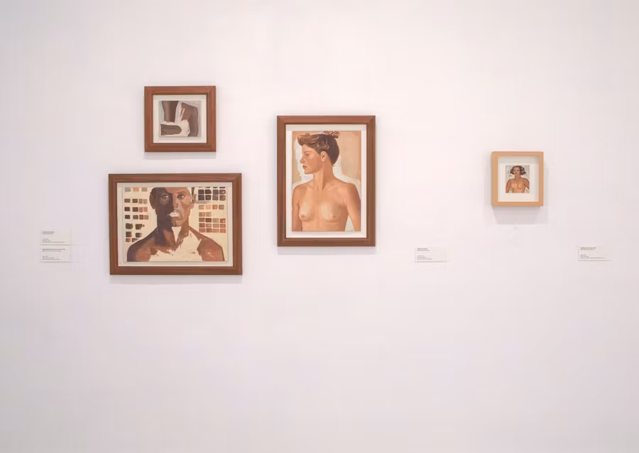 Sala de la exposición ‘Maruja Mallo: Máscara y Compás’.