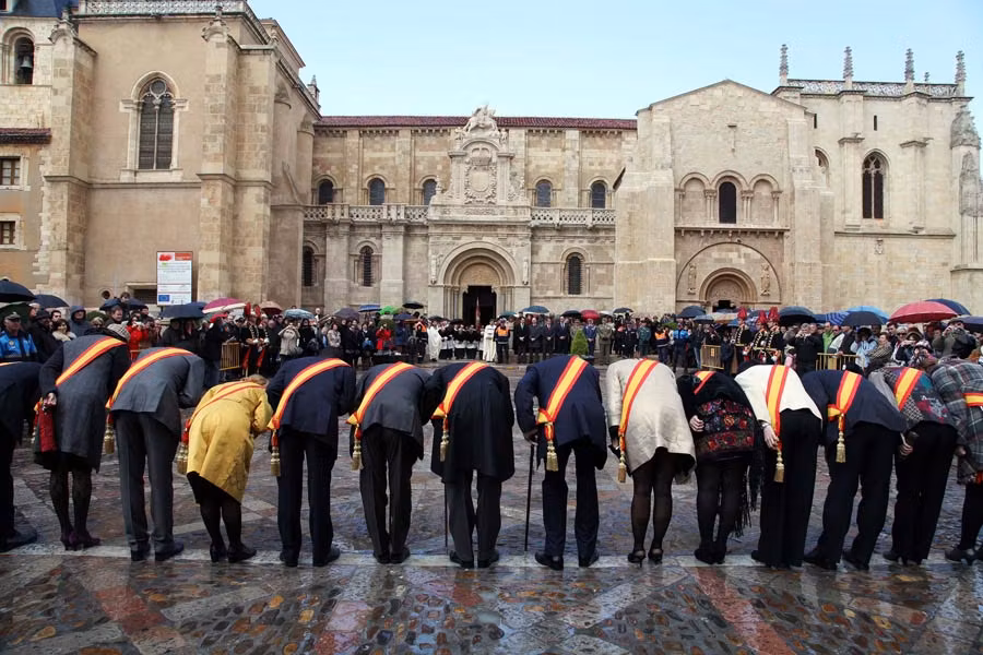 las cabezadas fiesta de leon
