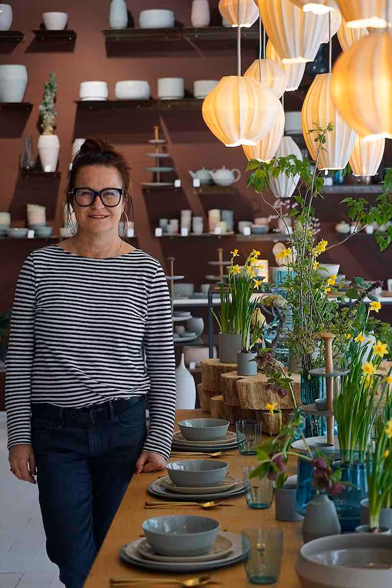 Sandra Haischbeger crea delicadas piezas y vajillas de porcelana. Una tienda ideal para un viaje a viena con amigas