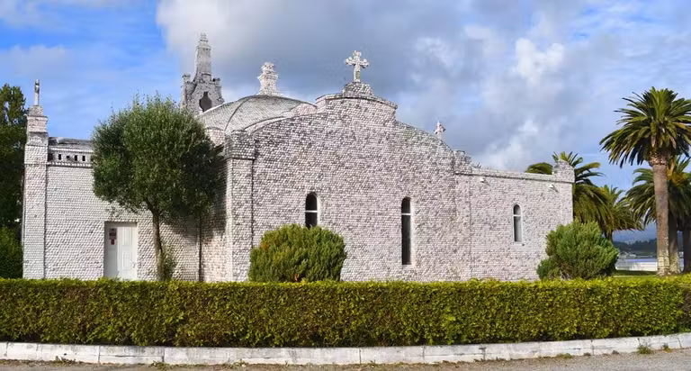 Ermita de las Conchas en La Toja