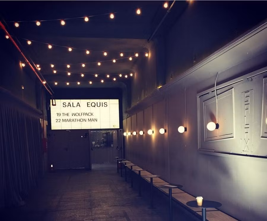 Sala equis, un antiguo cine para adultos