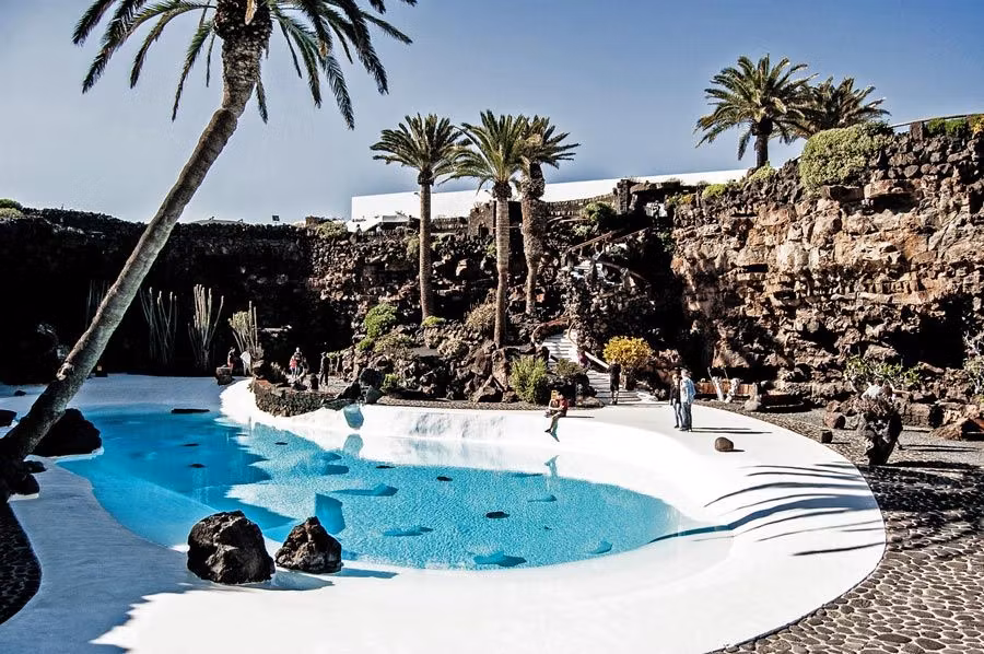 jameos del agua plan lanzarote con amigas
