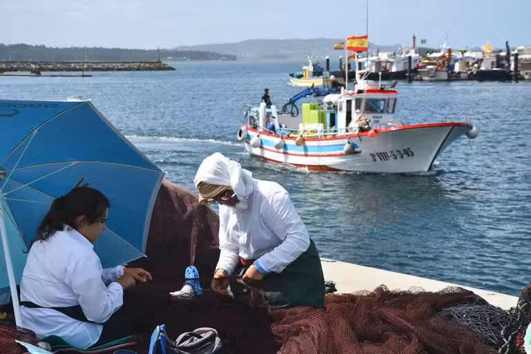 Barco de pesca en Tragove