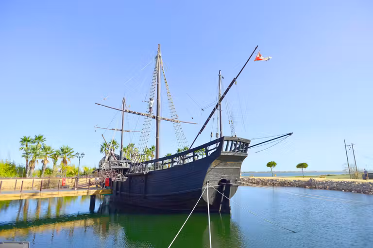 Muelle de las Carabelas en La Rábida (Huelva).