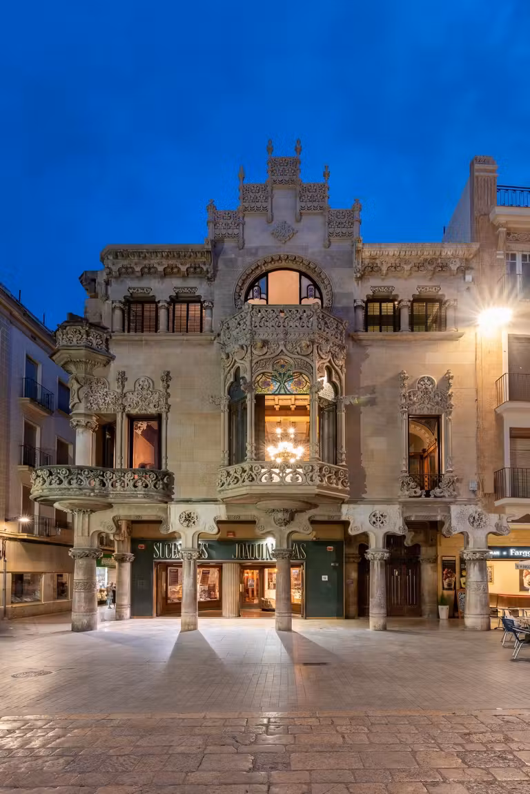 Fachada de Casa Navàs. © Cortesía Casa Navàs