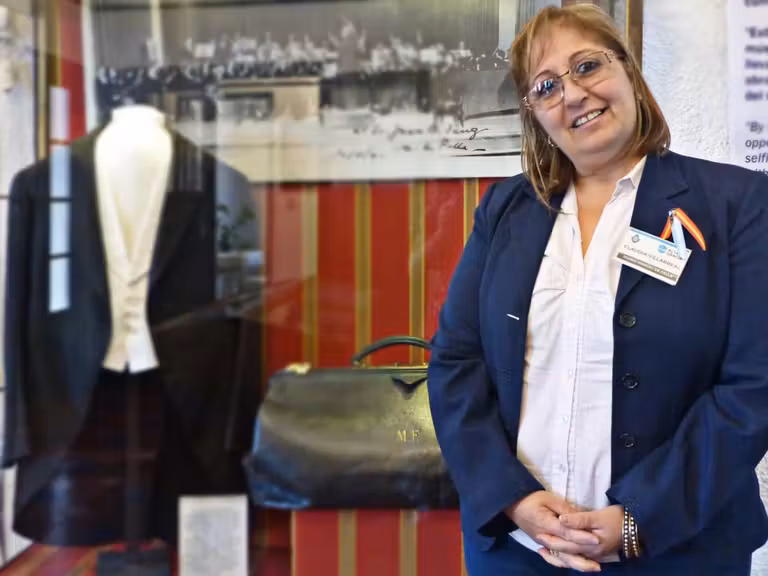 Claudia Villarreal, guía en la Casa Museo de Manuel de Falla en Los Espinillos.