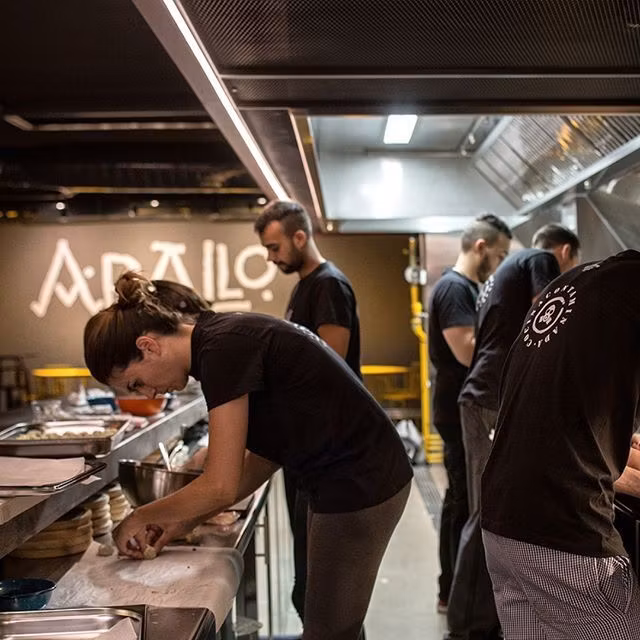 Cenar con amigas en Arallo Taberna (Madrid)