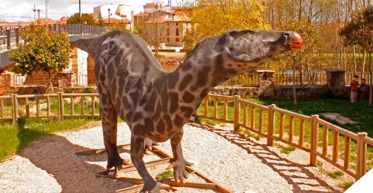 Dinosaurio en Salas de los Infantes.