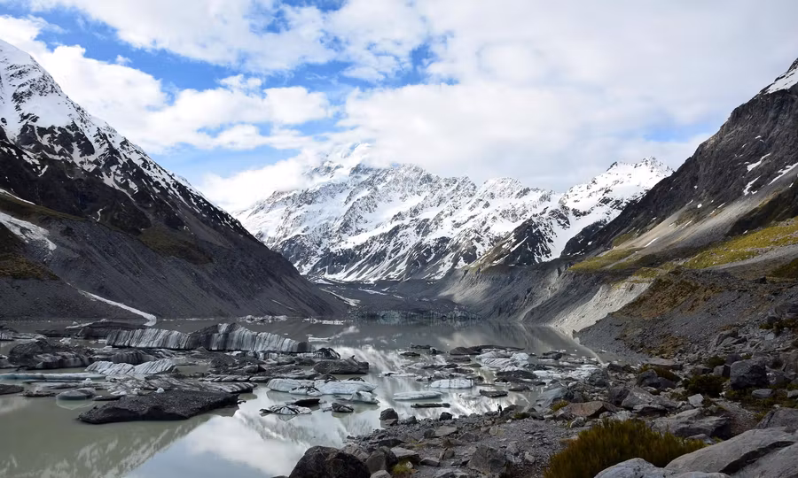 Monte Cook, Nueva Zelanda.