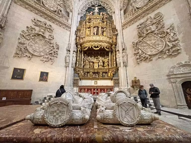 Todo lo que no puedes perderte en un recorrido por la catedral de Burgos
