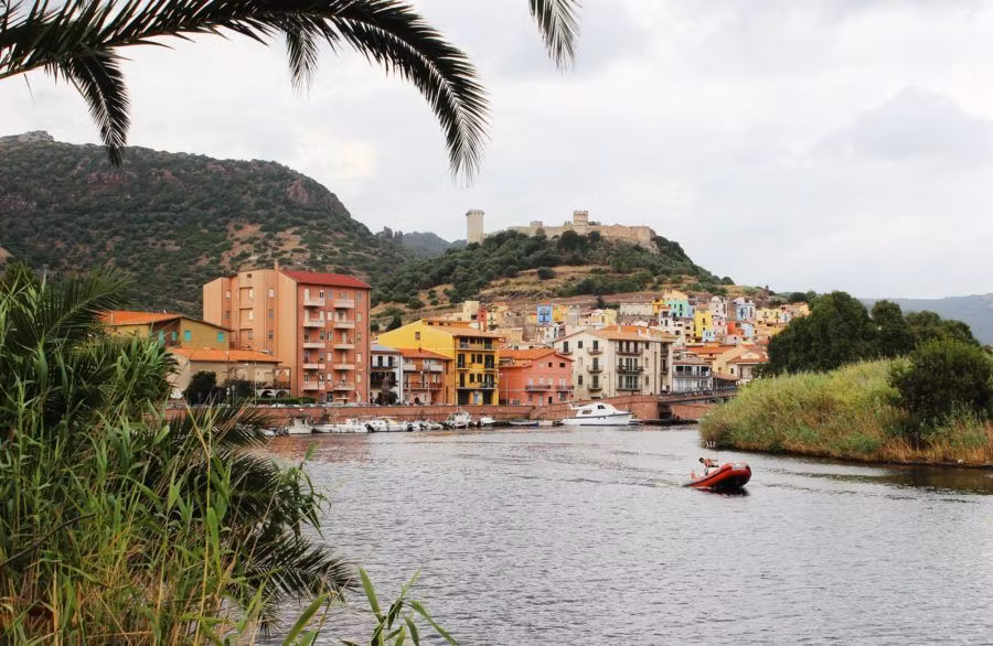 castillo malaspina cerdena