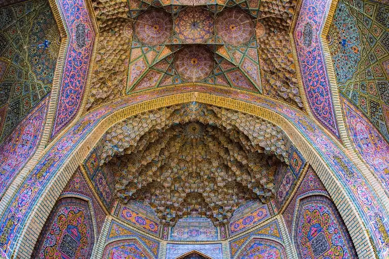 Mezquita de Nasir-al-Mulk, la más bonita de Shiraz