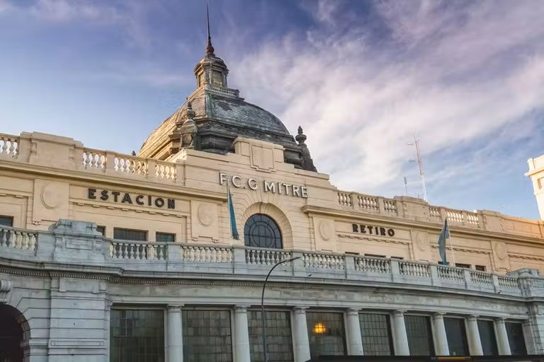 fachada Estación de Retiro.